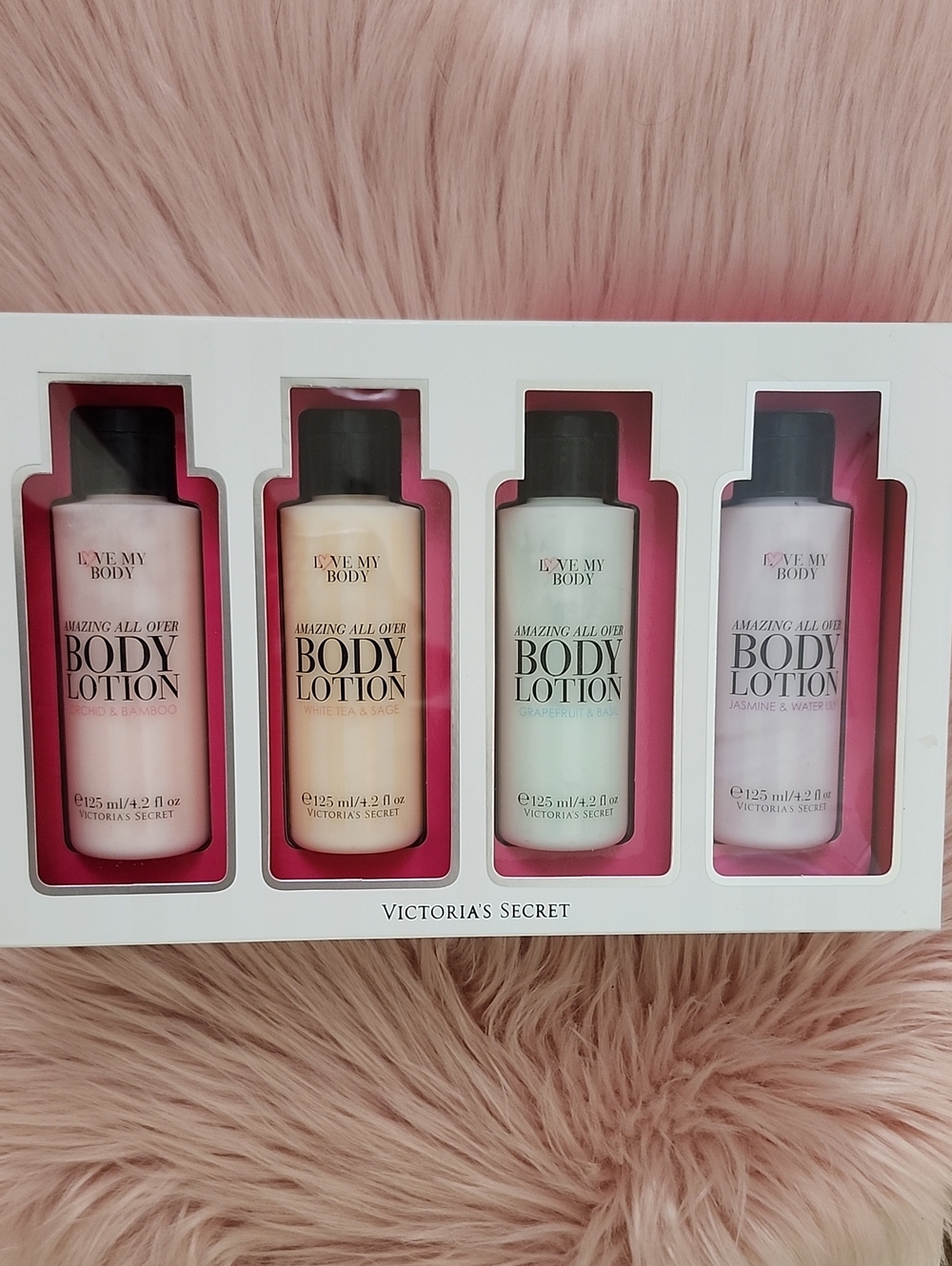 Brand New VICTORIA'S SECRET "L❤️VE MY BODY" BODY LOTION GIFT SET-4CT